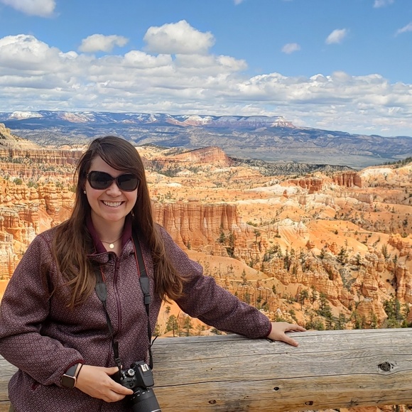 Meet your Posher, Jessica - Picture 7 of 7